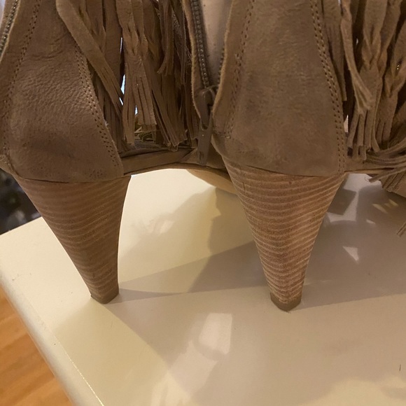 Kennel Schmenger Fringe sandals - Picture 9 of 11